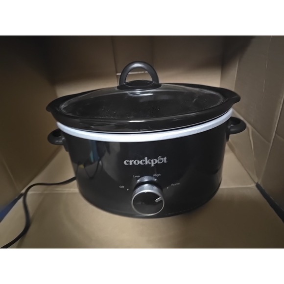 Sunbeam Other - CROCKPOT Slow Cooker by Sunbeam 4-qt Model CPSCVM40-BP